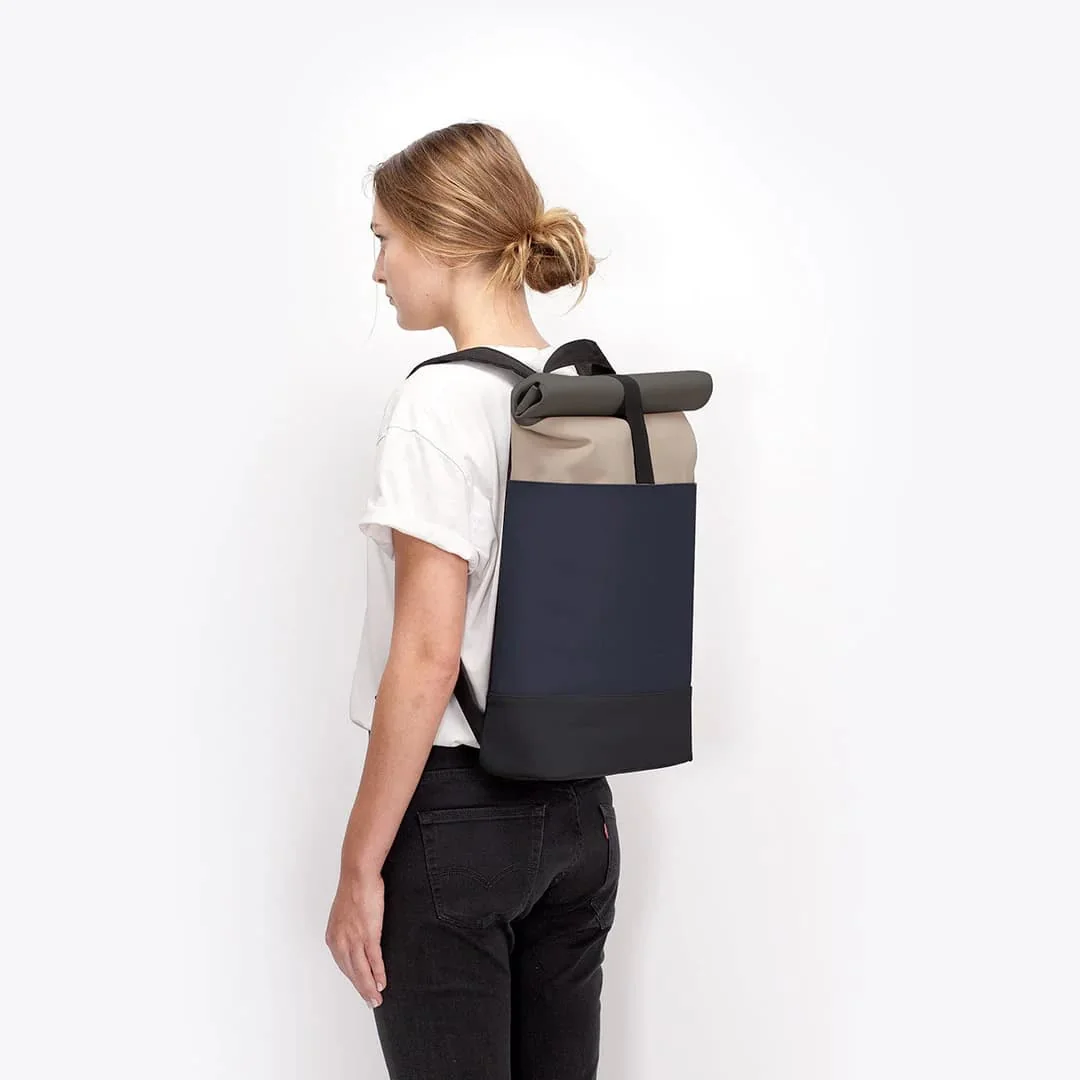 Ucon Acrobatics Hajo Medium Rucksack Nude - Dark Navy, Detailansicht 11 | One Horizon