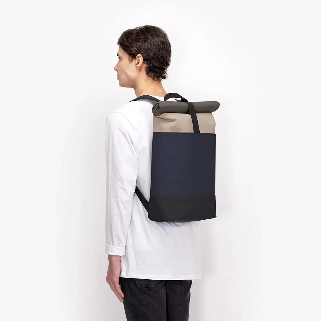 Ucon Acrobatics Hajo Medium Rucksack Nude - Dark Navy, Detailansicht 12 | One Horizon