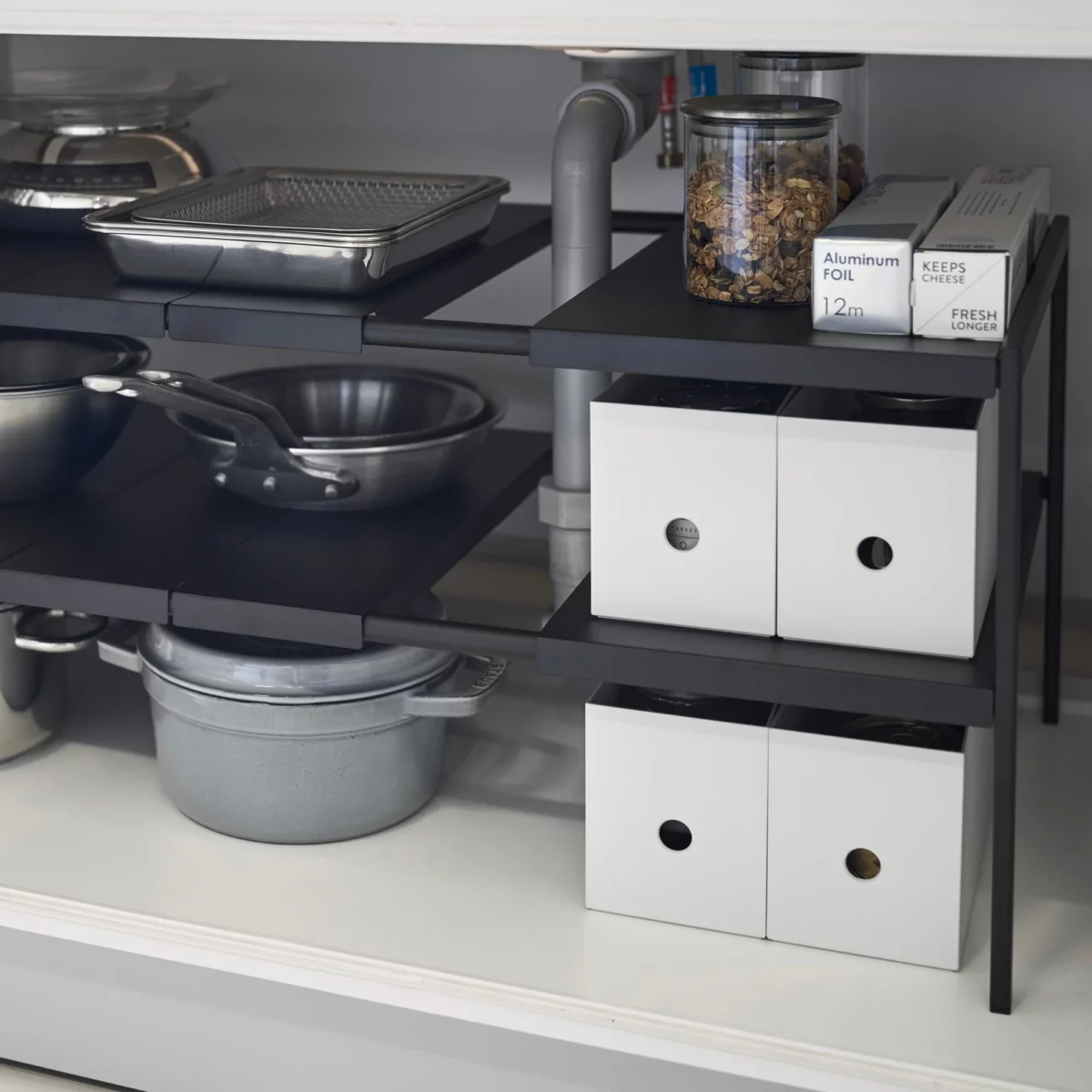 Yamazaki TOWER Extendable Shelf, Black, Detail View 3 | One Horizon