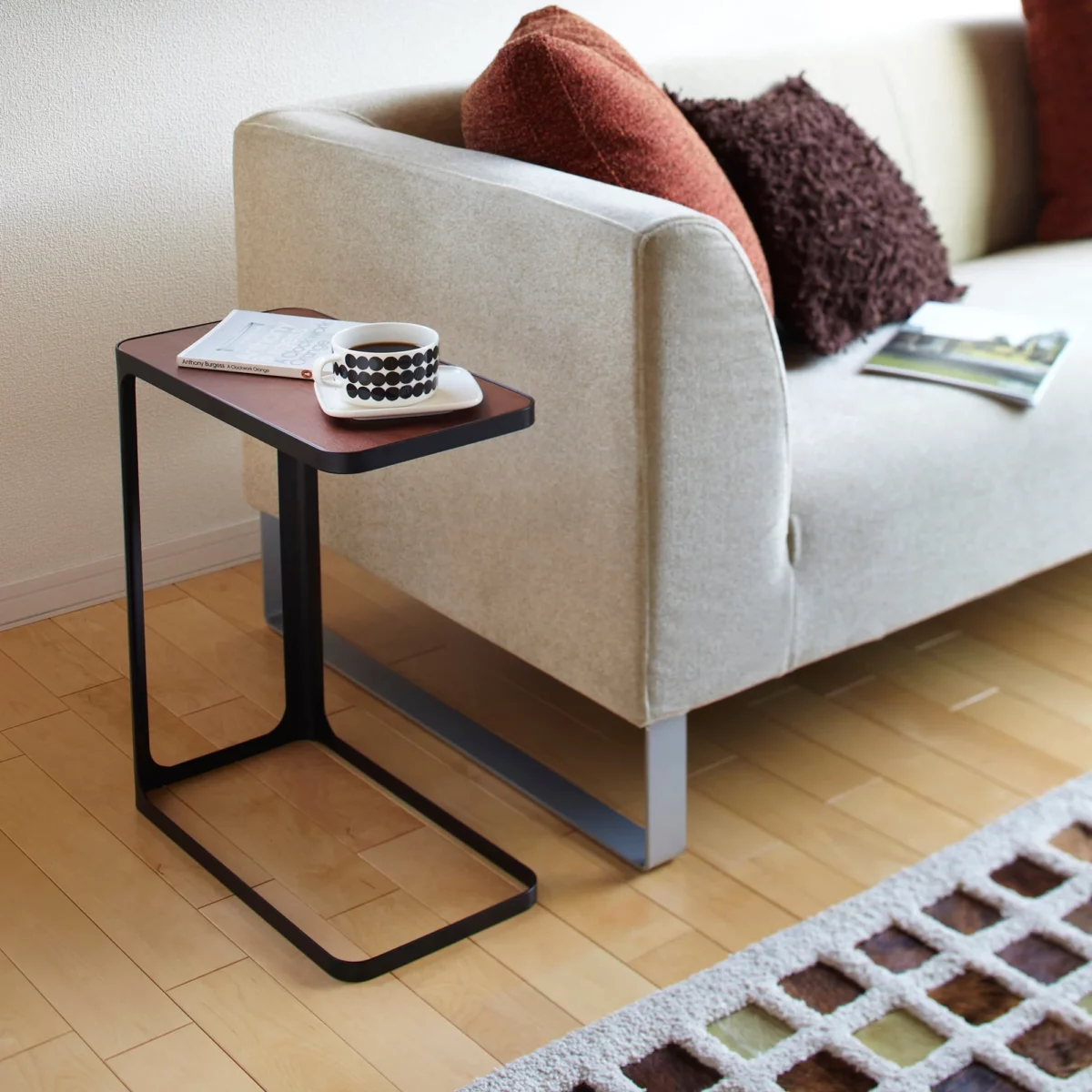 Yamazaki Beistelltisch FRAME Schwarz, Detailansicht 3 | One Horizon