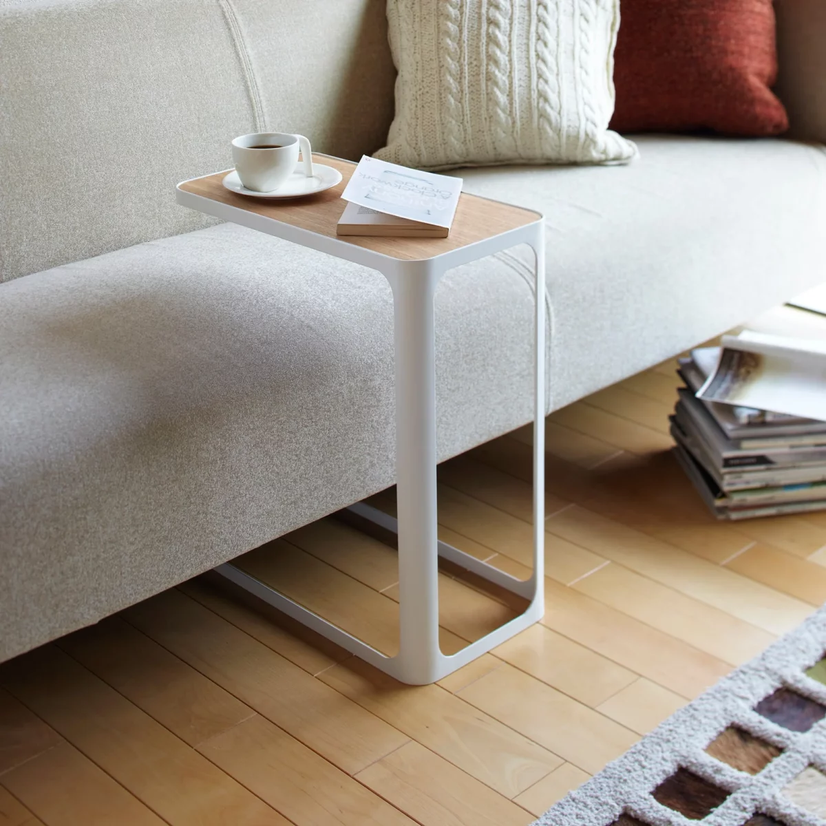 Yamazaki Beistelltisch FRAME Weiss, Detailansicht 2 | One Horizon