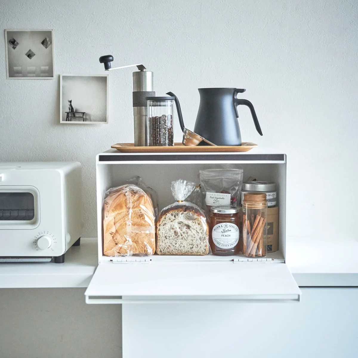Yamazaki Brotkasten TOWER Weiss, Detailansicht 5 | One Horizon