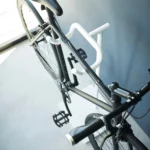 Yamazaki Fahrradständer TOWER Weiss, Detailansicht 4 | One Horizon