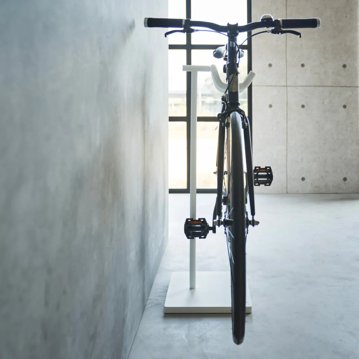 Yamazaki Fahrradständer TOWER Weiss, Detailansicht 8 | One Horizon