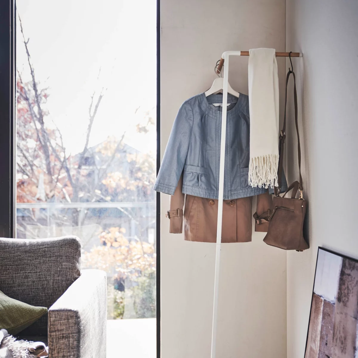 Yamazaki Garderobe CORNER TOWER Weiss, Detailansicht 3 | One Horizon