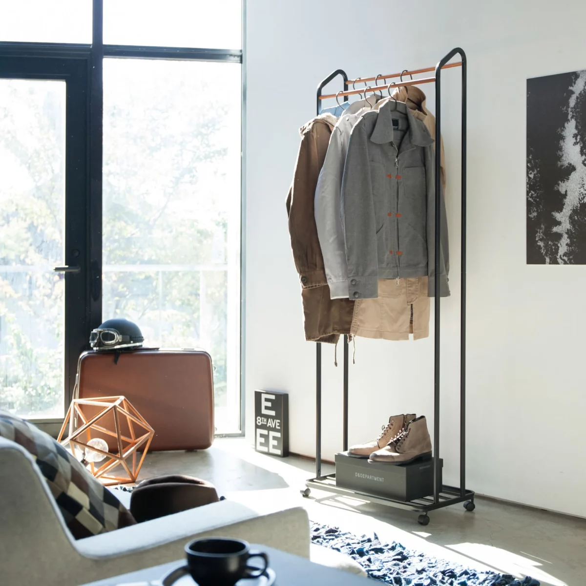 Yamazaki Garderobe mit Rollen TOWER Schwarz, Detailansicht 2 | One Horizon
