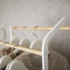 Yamazaki Garderobe mit Rollen TOWER Weiss, Detailansicht 8 | One Horizon