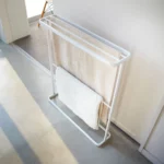Yamazaki Handtuchhalter TOWER Weiss, Detailansicht 4 | One Horizon