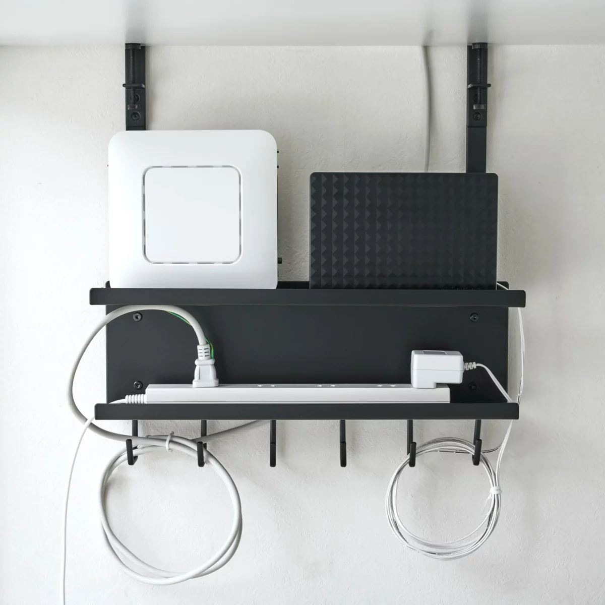 Yamazaki Kabel-Organizer SMART für den Schreibtisch Schwarz, Detailansicht 9 | One Horizon