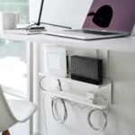 Yamazaki Kabel-Organizer SMART für den Schreibtisch Weiss, Detailansicht 2 | One Horizon