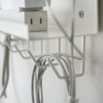 Yamazaki Kabel-Organizer SMART für den Schreibtisch Weiss, Detailansicht 6 | One Horizon