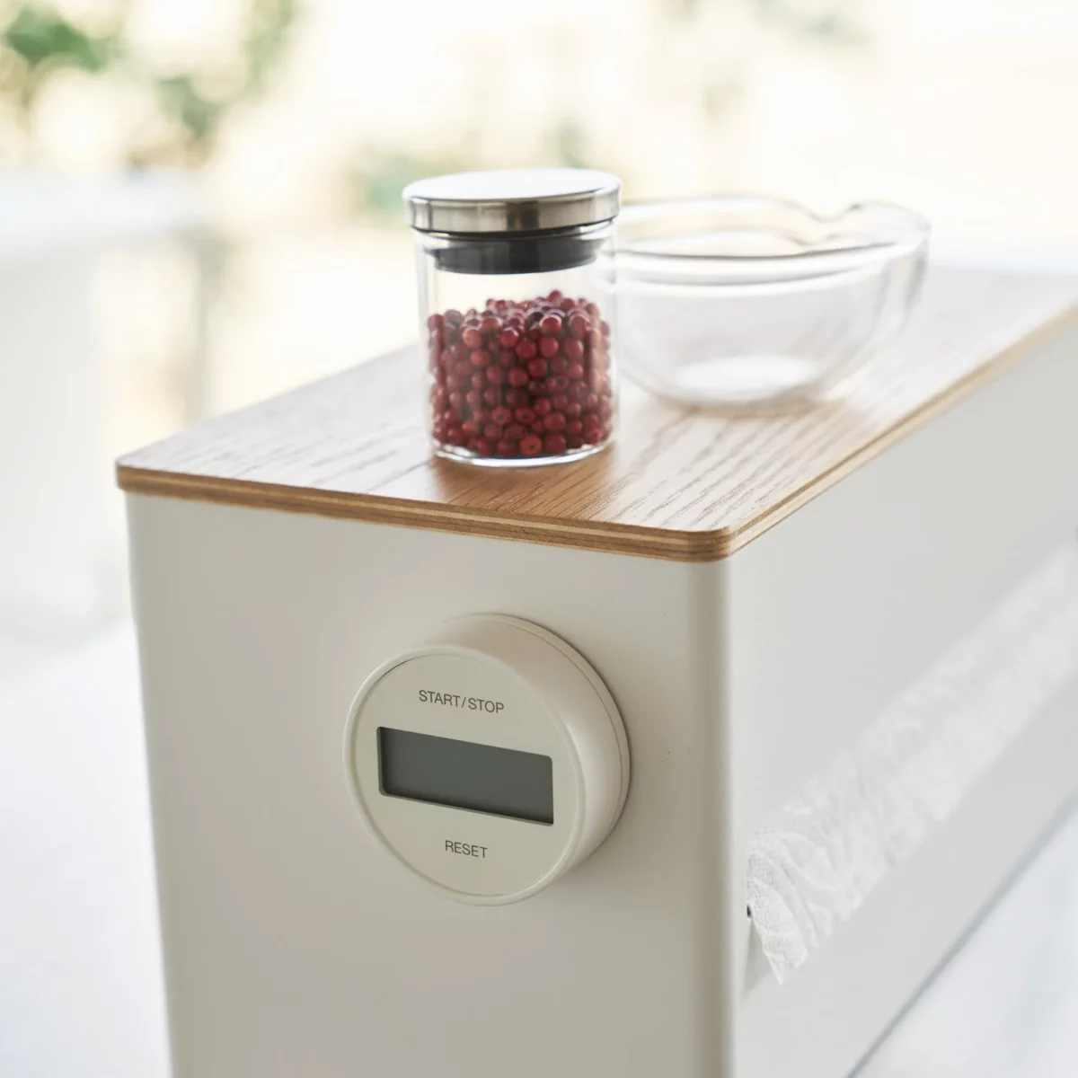 Yamazaki Küchenrollenhalter RIN Weiss, Detailansicht 8 | One Horizon