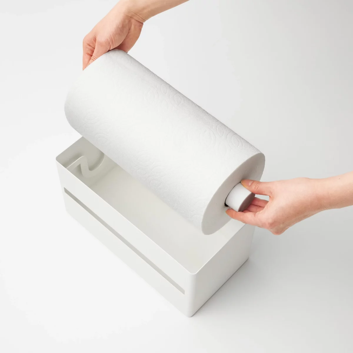 Yamazaki Küchenrollenhalter RIN Weiss, Detailansicht 10 | One Horizon