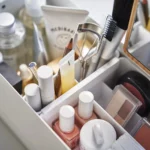 Yamazaki Make-up-Box TOWER Weiss, Detailansicht 5 | One Horizon