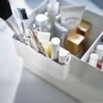 Yamazaki Make-up-Box TOWER Weiss, Detailansicht 6 | One Horizon