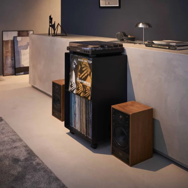 Yamazaki Schallplatten-Regal mit Rollen TOWER Schwarz, Detailansicht 2 | One Horizon