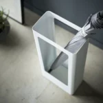Yamazaki Schirmständer TOWER Weiss, Detailansicht 11 | One Horizon