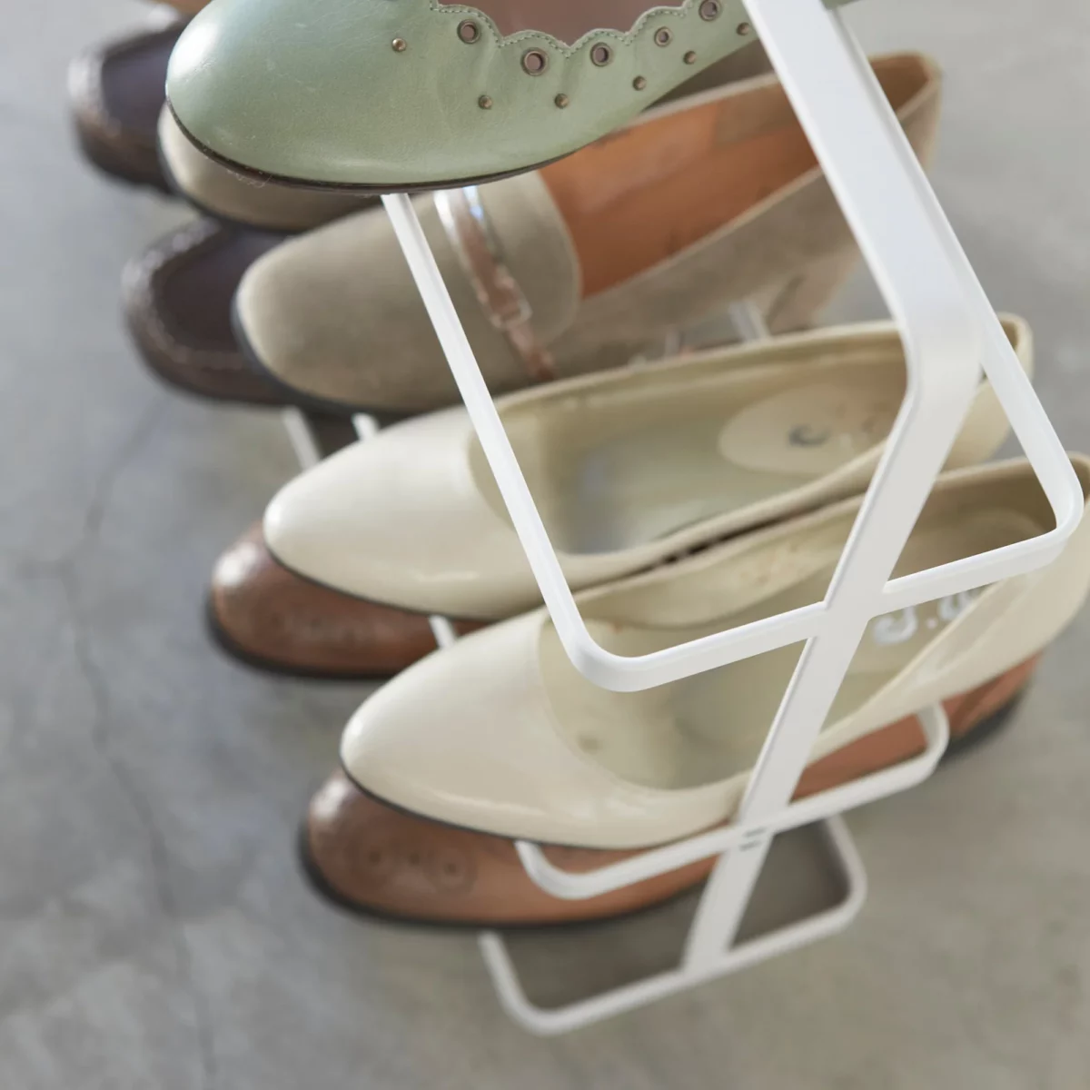 Yamazaki TOWER Wide Shoe Rack, White, Detail View 5 | One Horizon