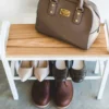 Yamazaki Schuhregal TOWER mit Holzablage Weiss, Detailansicht 4 | One Horizon