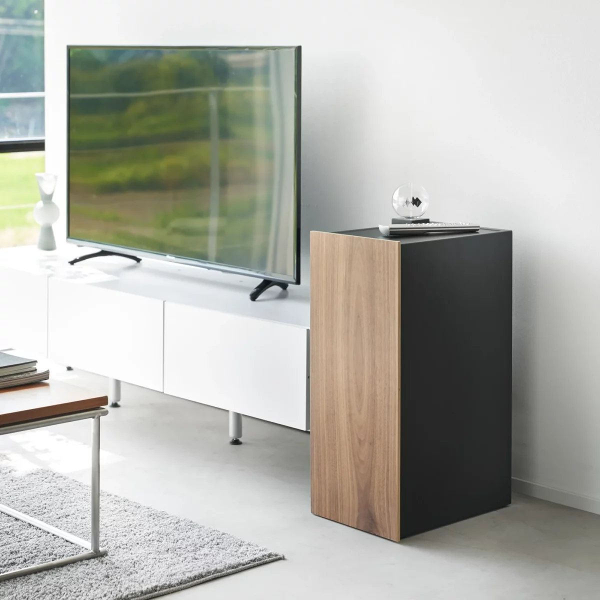 Organiseur pour consoles de jeux Yamazaki TOWER Noir, vue détaillée 3 | One Horizon