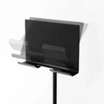 Support pour tablette Yamazaki SMART, réglable en hauteur, couleur noire ; le support est présenté avec plusieurs angles d'inclinaison