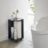 Yamazaki Toilettenpapier-Box TOWER mit Rollen, Detailansicht 7 | One Horizon