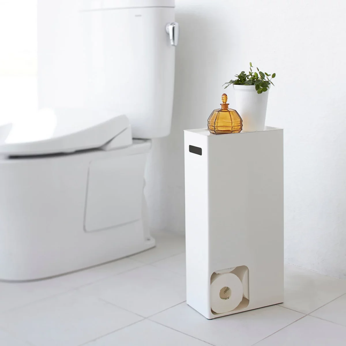 Distributeur de papier toilette Yamazaki TOWER grand format, blanc, vue détaillée 2 | One Horizon