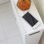 Distributeur de papier toilette Yamazaki TOWER grand format blanc, vue détaillée 11 | One Horizon