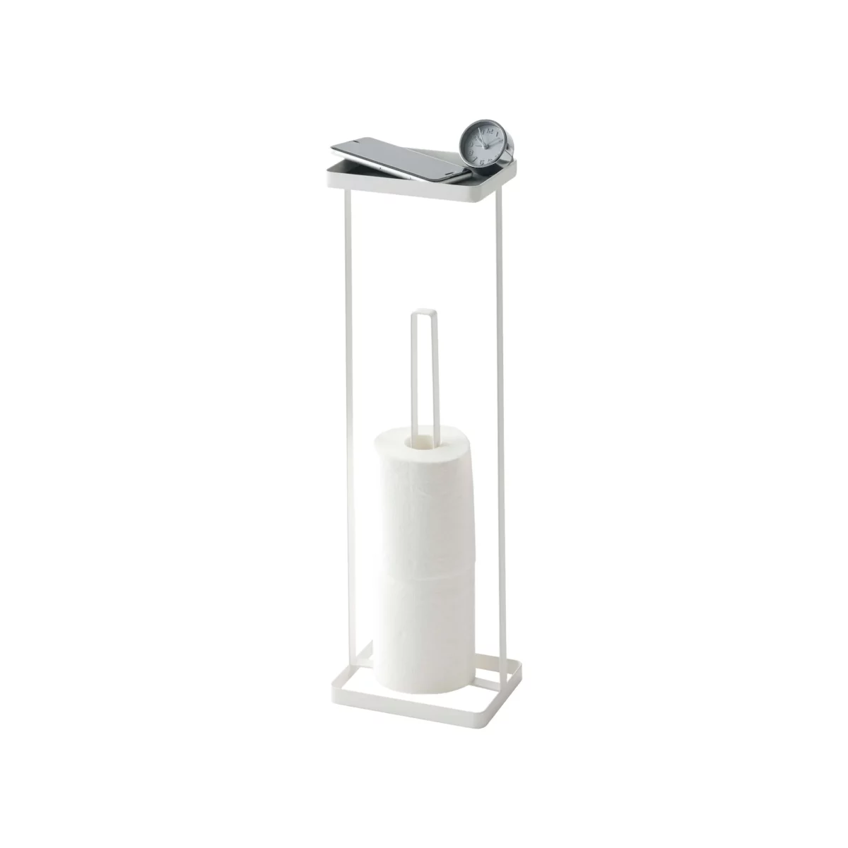 Yamazaki Toilettenpapierständer TOWER mit Ablage in Weiss, mit drei Rollen und Smartphone auf der Ablage, weisser Grund