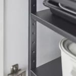 Yamazaki 3-stöckiger Unterwaschbecken-Organizer TOWER Schwarz, Detailansicht 11 | One Horizon