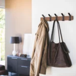 Yamazaki Wandgarderobe RIN Schwarz, Detailansicht 2 | One Horizon