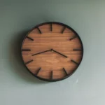 Horloge murale Yamazaki RIN blanche, vue détaillée 8 | One Horizon