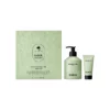 Grüne Geschenkbox Soul & Body Routine Agathist von BABOR neben Lotion-Flasche und Tube des Body Wash